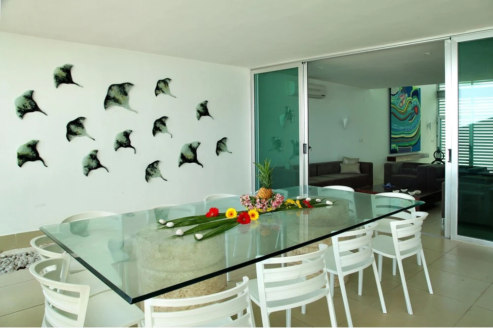 Beachfront Upscale House in Telchac