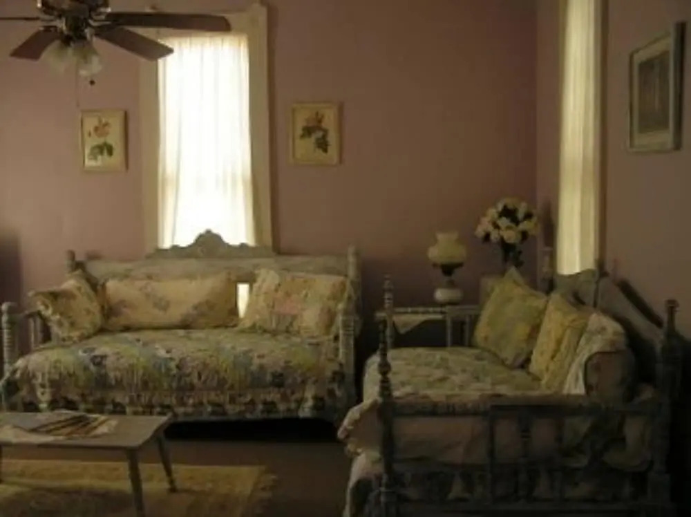 Carleton House Bed and Breakfast