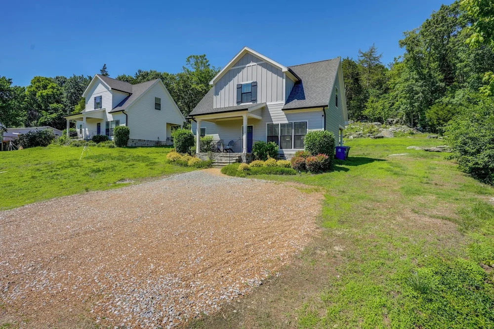 Wooded Escape w/ Beautiful Backyard + Mtn Views!