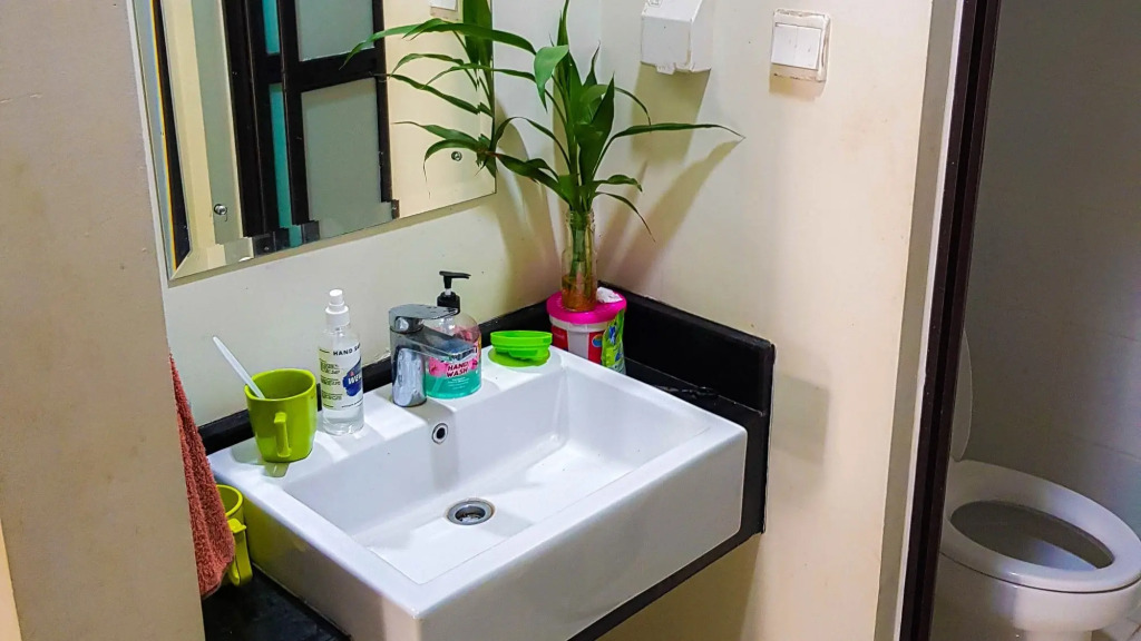Aloha Guest House - 1 Male Only