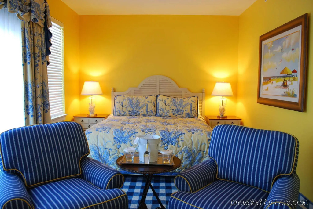 Harborside at Charleston Harbor Resort and Marina