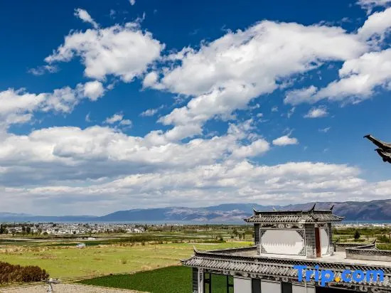 Floral Hotel·  Dali Chaoguang Hotel