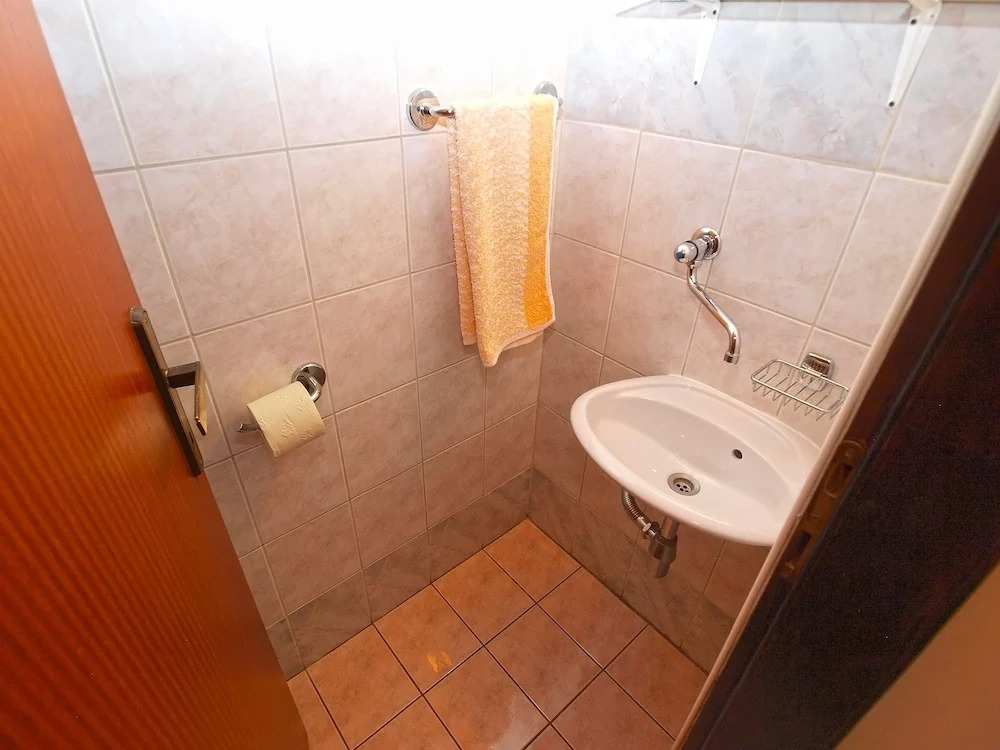 Apartment 1460
