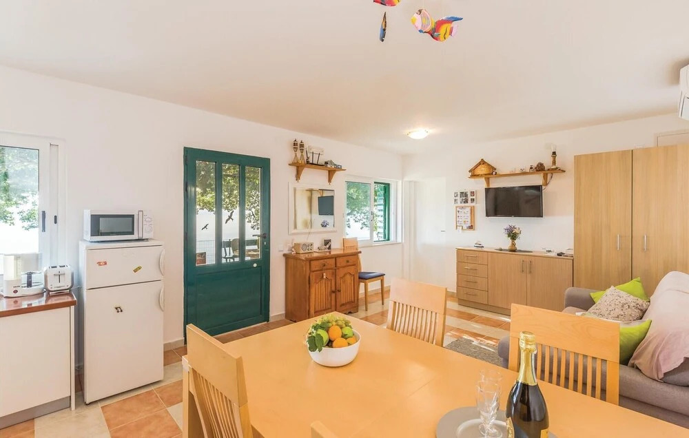 Stunning Home in Podgora w/ Wifi and 1 Bedrooms