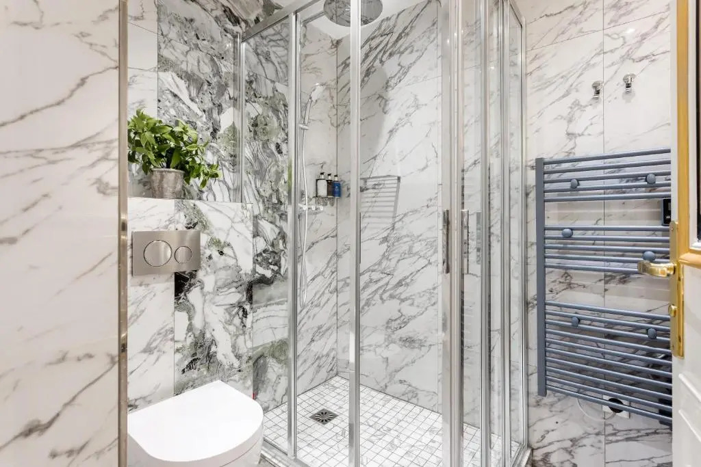 Luxury 4 Bedroom 2.5 Bathroom Apartment - Champs Elysees - With AC