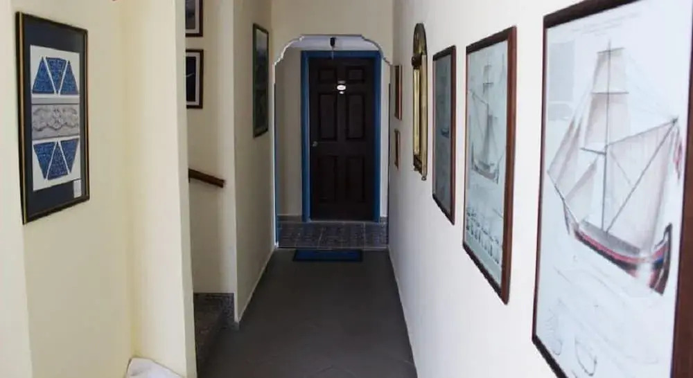 Foca Yali Hotel