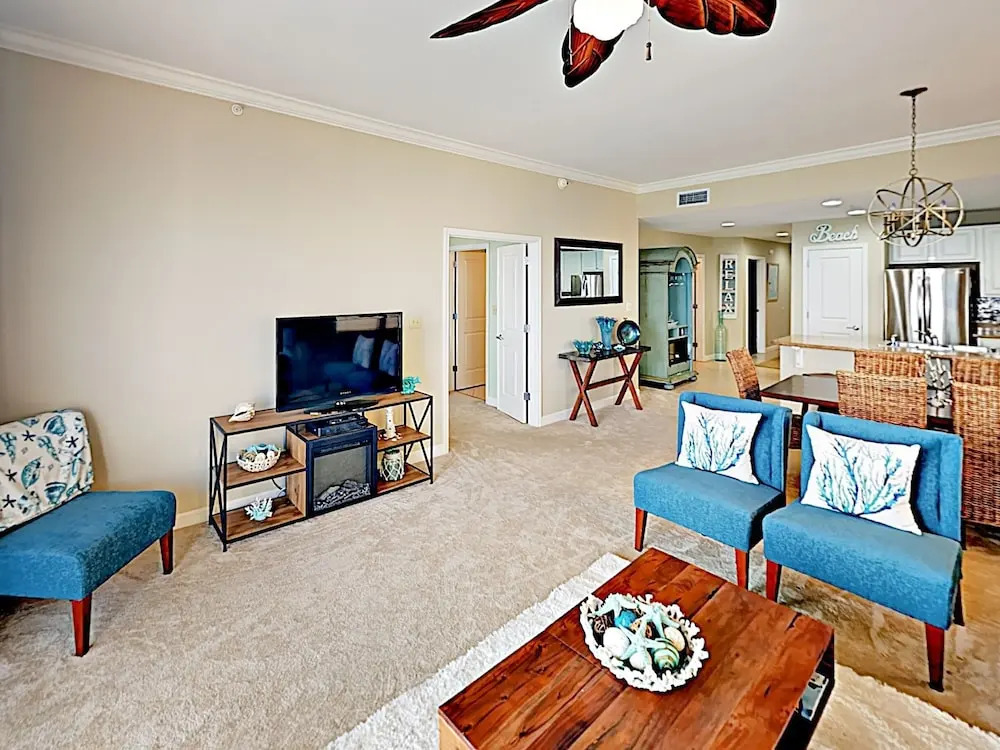 New Listing! Solitude By The Sea W/ Gulf Views 3 Bedroom Condo