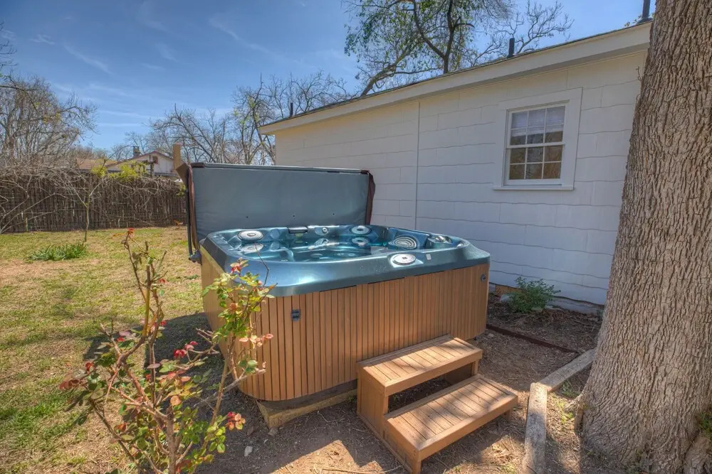 Stunning Luxury Rental Near Main W/hot-tub&firepit