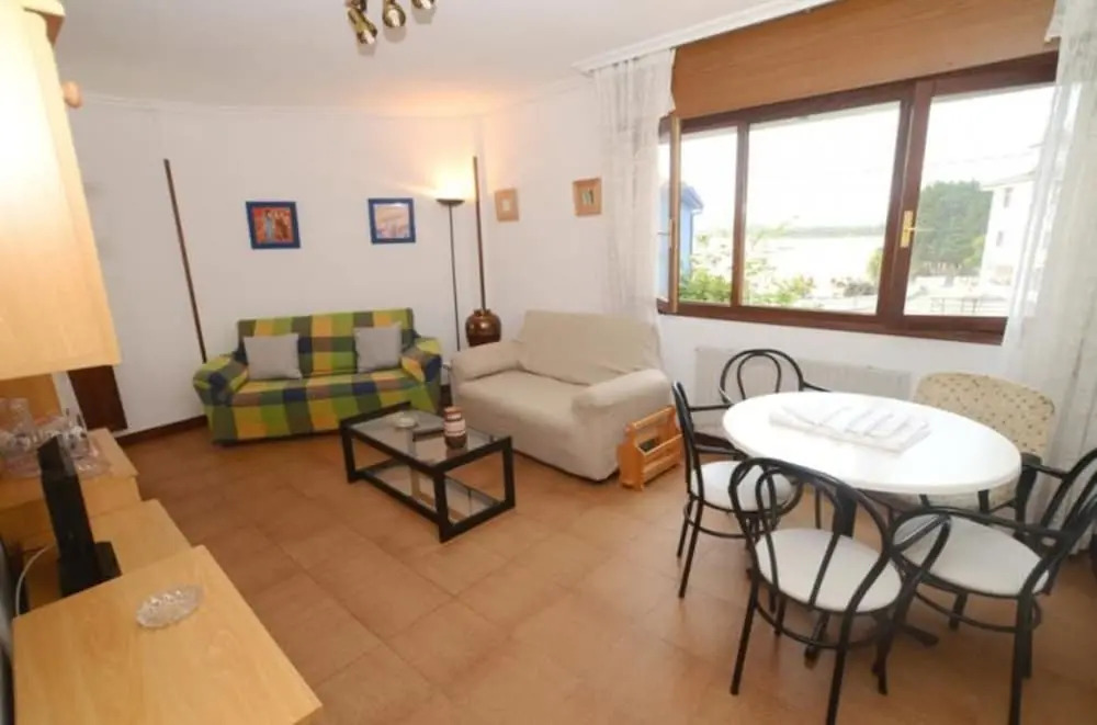 Apartment - 2 Bedrooms with Pool and Sea views - 103306