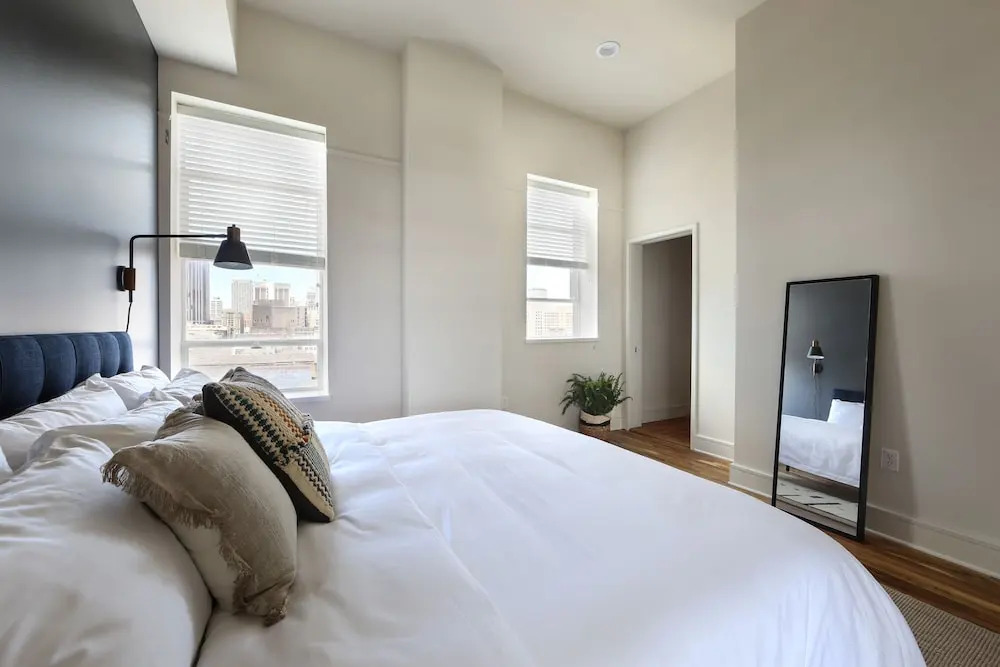 PH 2BR in Arts/Warehouse District