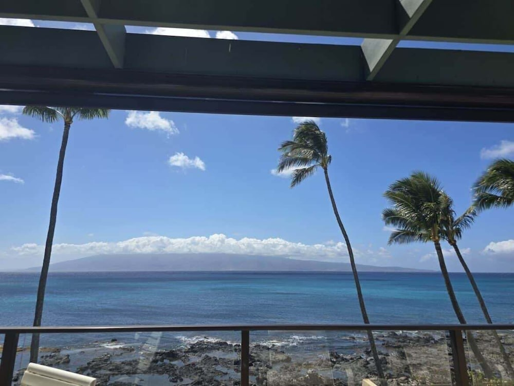 Napili Point Oceanfront Family Loft - Unit C4 1 Bedroom Condo