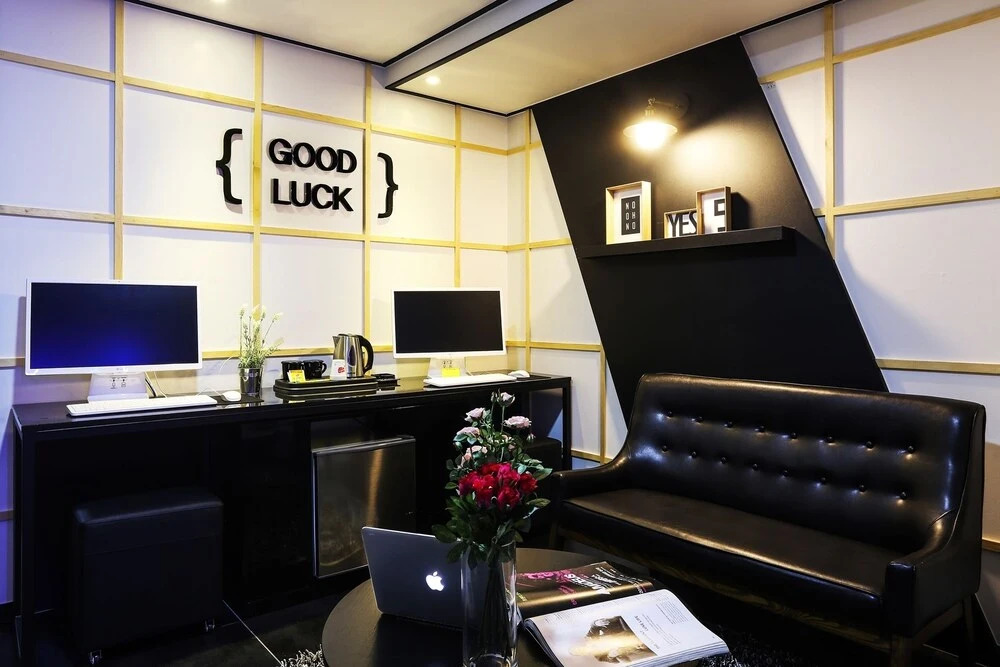 Seocheon Moonlight Night Hotel