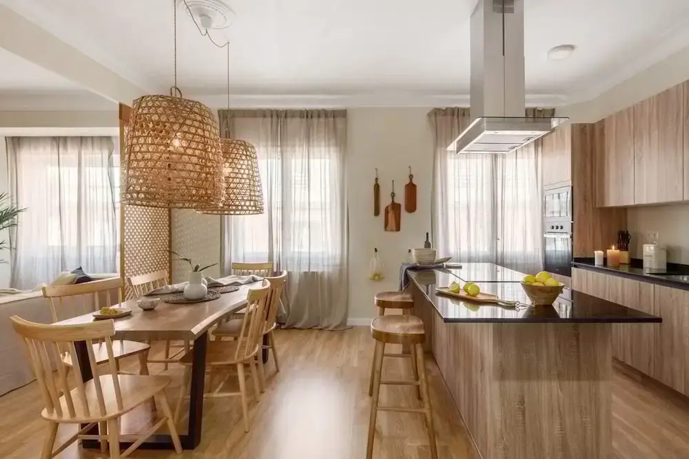 Iruela - 3 Bedrooms and Office in Trafalgar