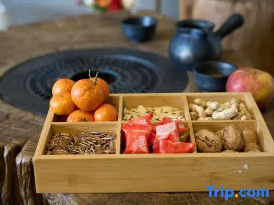Yuexi Inn · MistyFields | 180° Fieldside Vacation Apartment (Shaxi Ancient Town)
