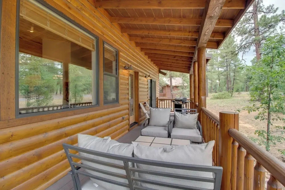 Furnished Deck & Grill: Woodsy Torreon Cabin