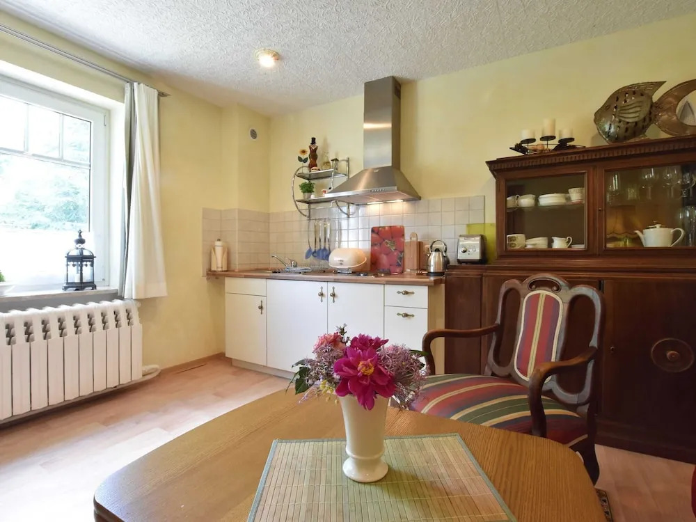 Comfy Apartment in Kröpelin near Sea Beach