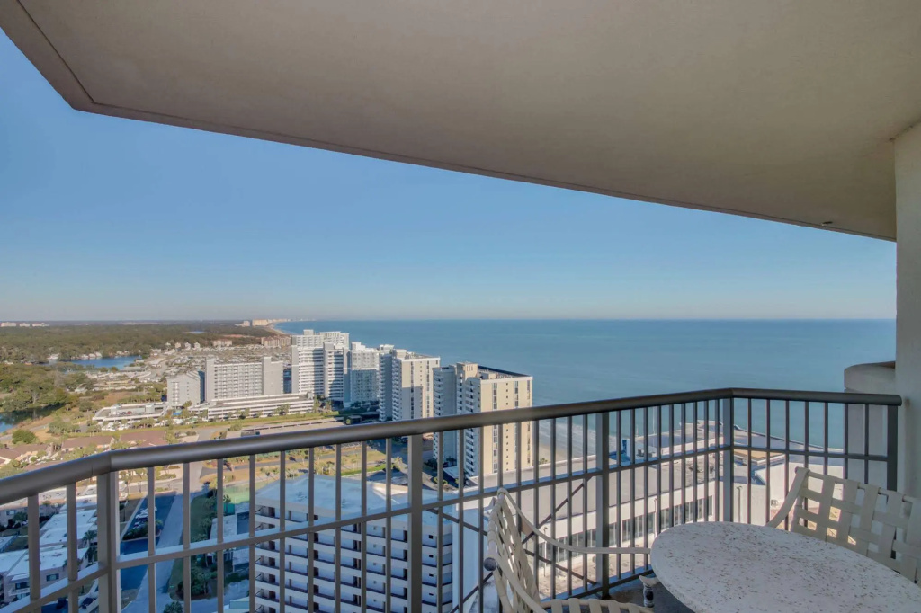 Royale Palms Condominiums