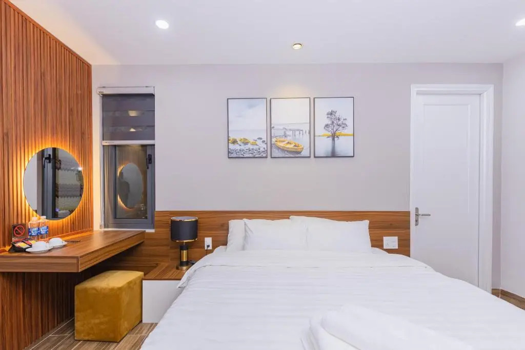 Sunrise Hotel