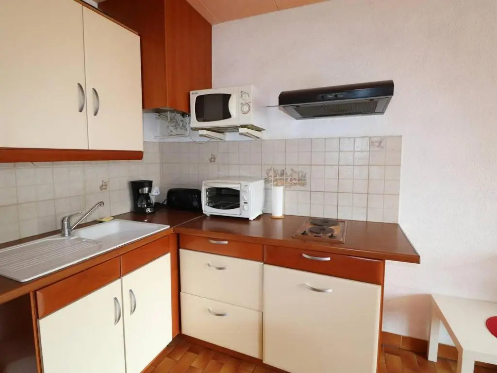 Appartement Le Grau-du-Roi, 1 pièce, 4 personnes - FR-1-307-55