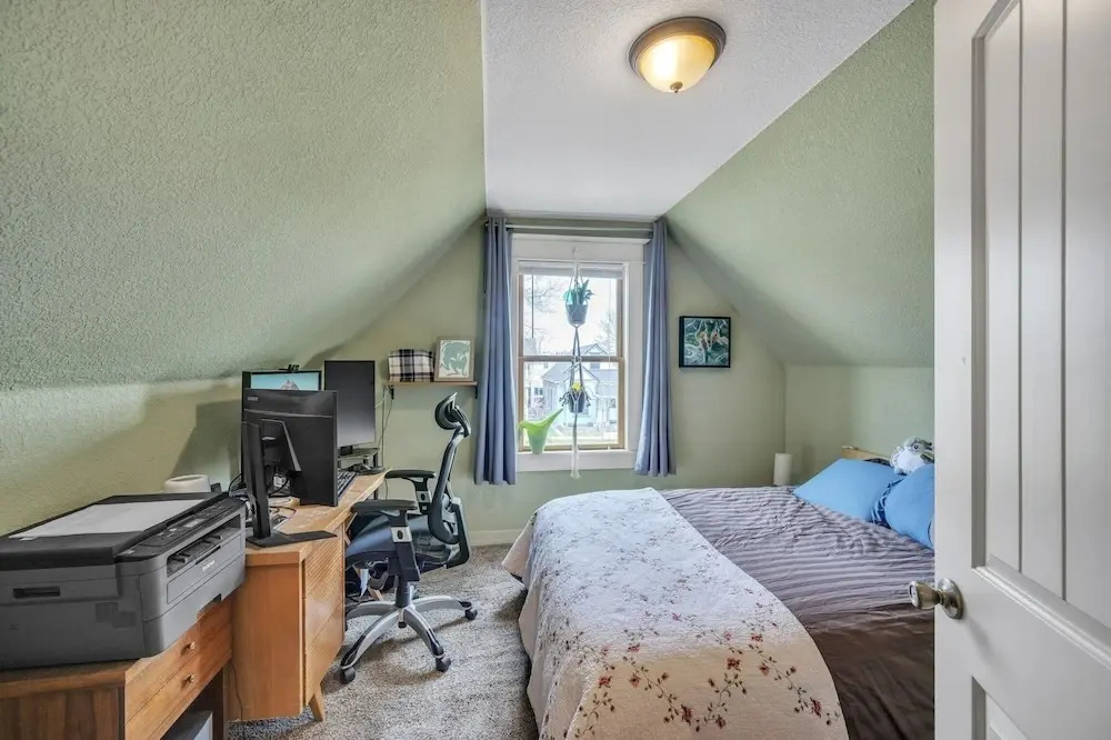 Stylish 2-story Home - Perfect Denver Location 2 Bedroom Home
