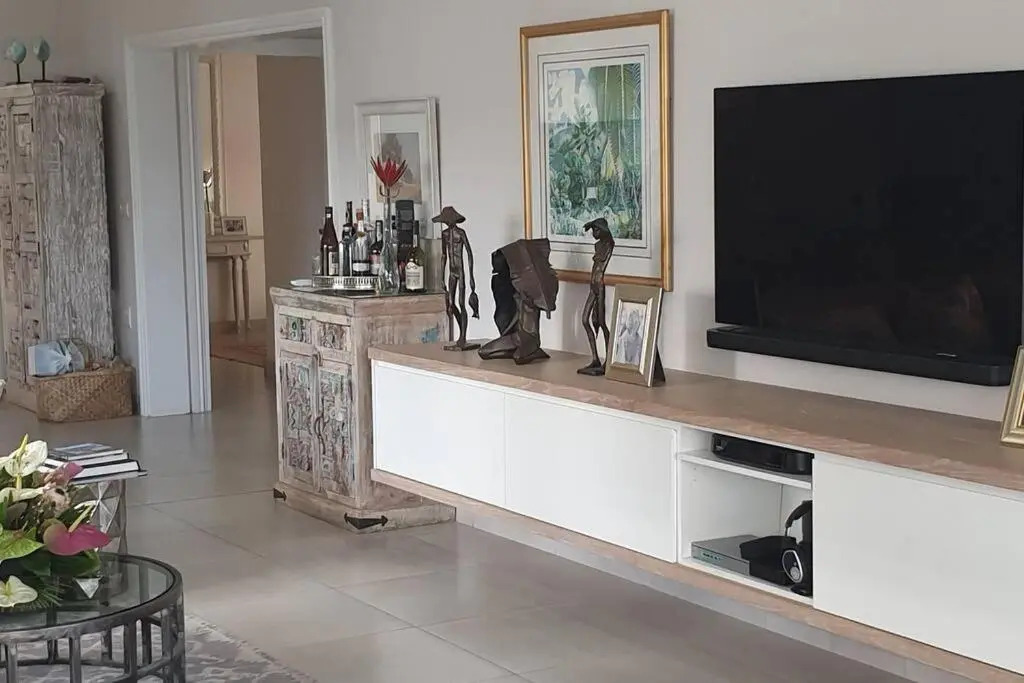 Modern Beach Apartment Eco Estate
