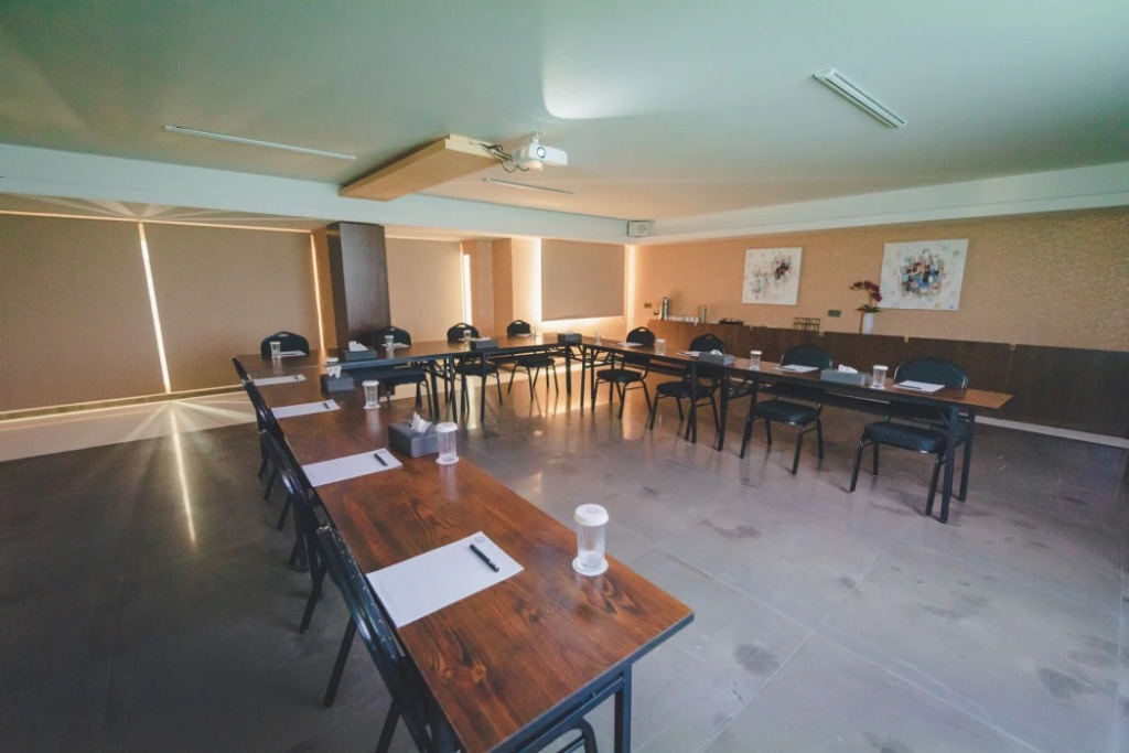 Louis V Hotel Beirut