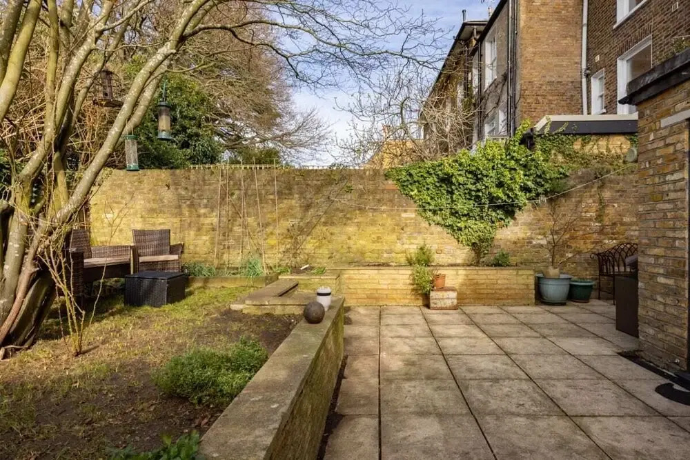 The Richmond Upon Thames Escape - Modern & Bright 2BDR Flat with Parking
