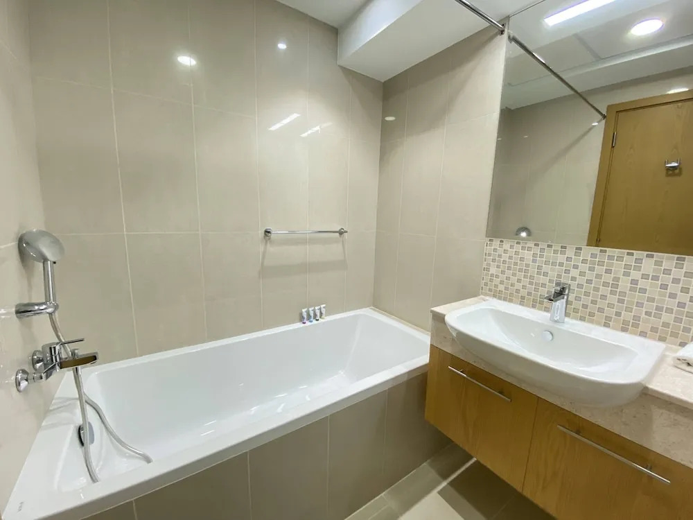 Lux BnB Bellevue Tower City  View