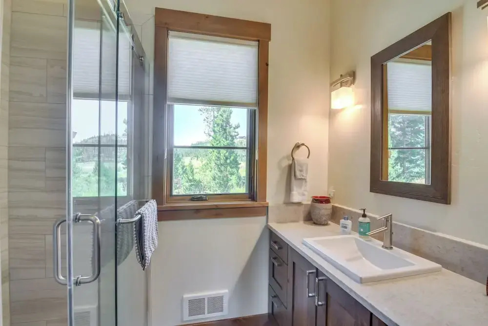 Cozy Fraser Cabin w/ Views & Moose Sightings