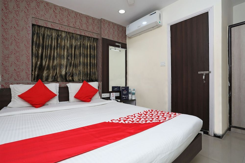 OYO 25072 Flagship Naman's Inn