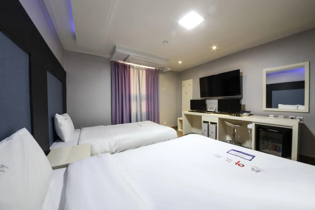 Camellia Hotel