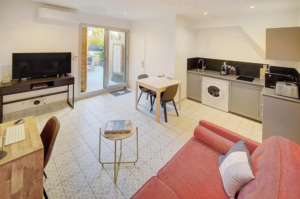 Joli Studio Belle Terrasse Centre Cannes A0b169