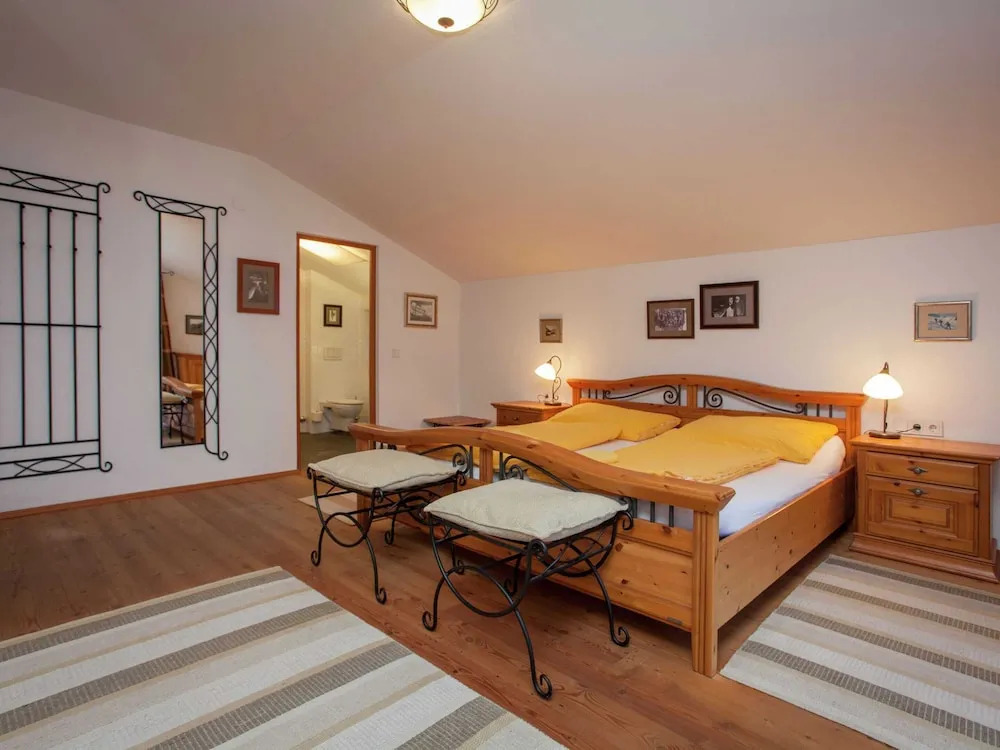 Posh Mansion in Sankt with 2 Saunas, Whirlpool, Hot Tub