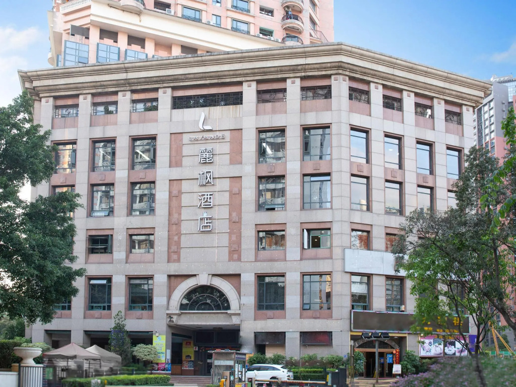 Lavande Hotel (Shenzhen Dongmen Shuibei Cuizhu Metro Station Branch)
