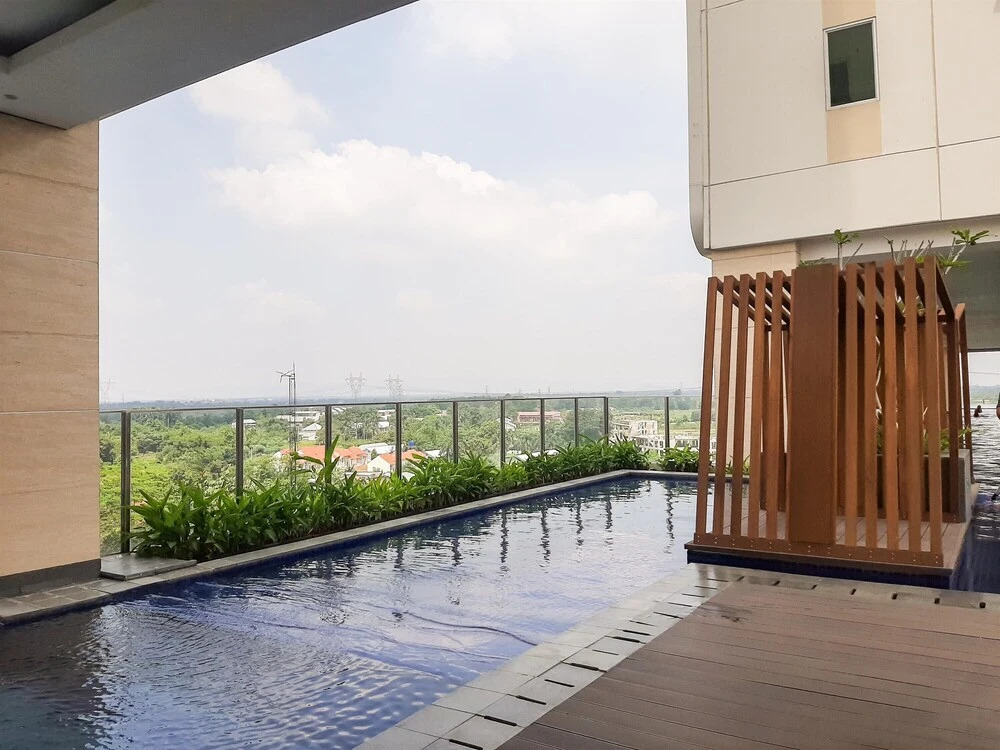 Good Deal and Simply Look Studio Apartment at B Residence By Travelio