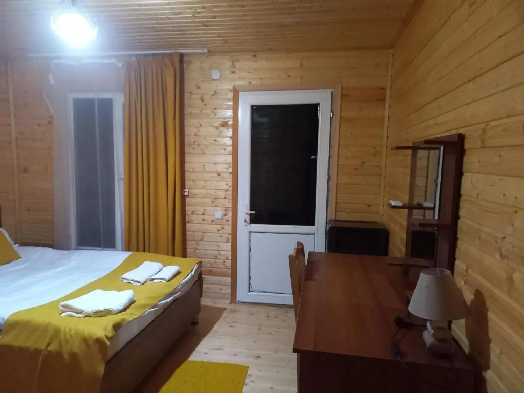 Cottage and Gigo Papas Wine Cellar