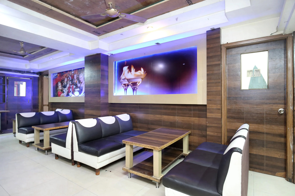 Hotel Aaditya Majha Continental