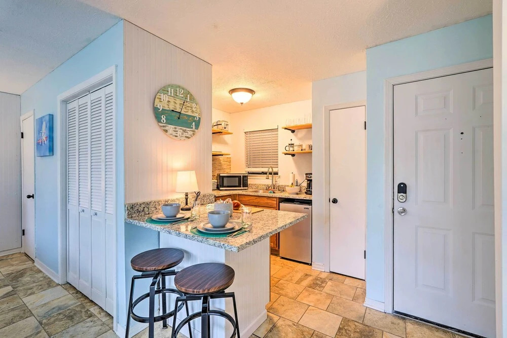 Panama City Beach Studio: Pool Access & Near Beach