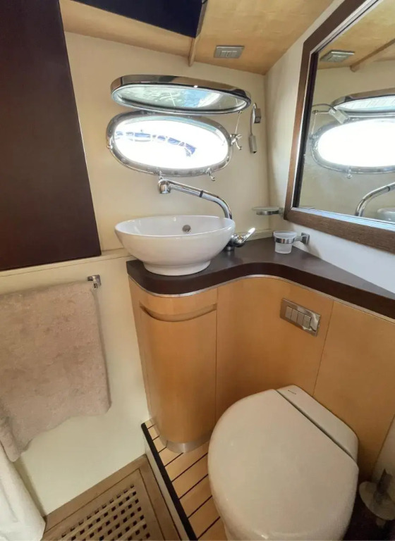 Yacht Lakura 55