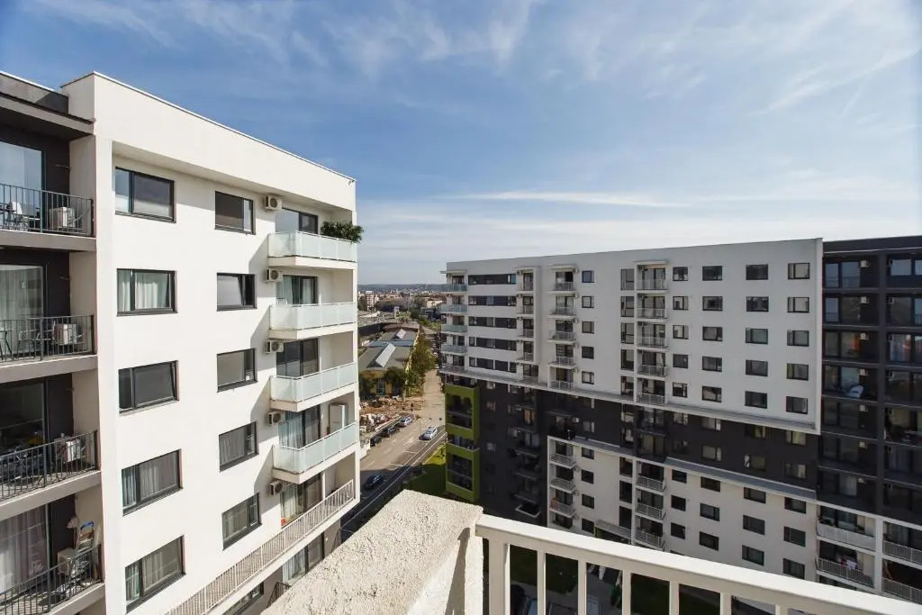 No. 10 - The Penthouse in City Center