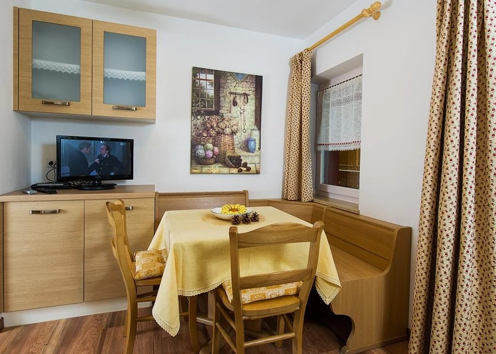 Majon Vajolet - Apartments Luisa