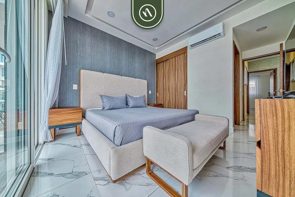 2BR Condo With Private Balcony - Padel Court