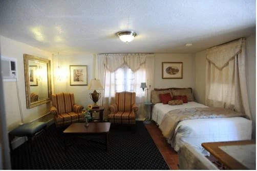 Sunflower Lodge