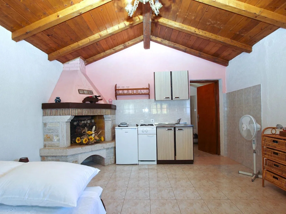 Apartment 1876