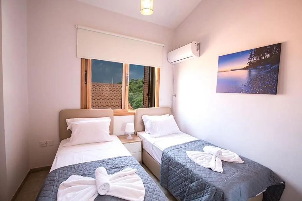 Villa Konnos View, Stunning 6Bdr Villa With Private Pool, Close To Konnos Beach