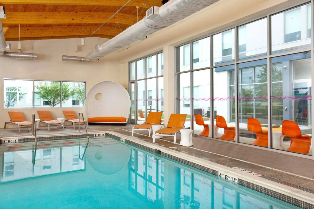 Aloft by Marriott Bolingbrook