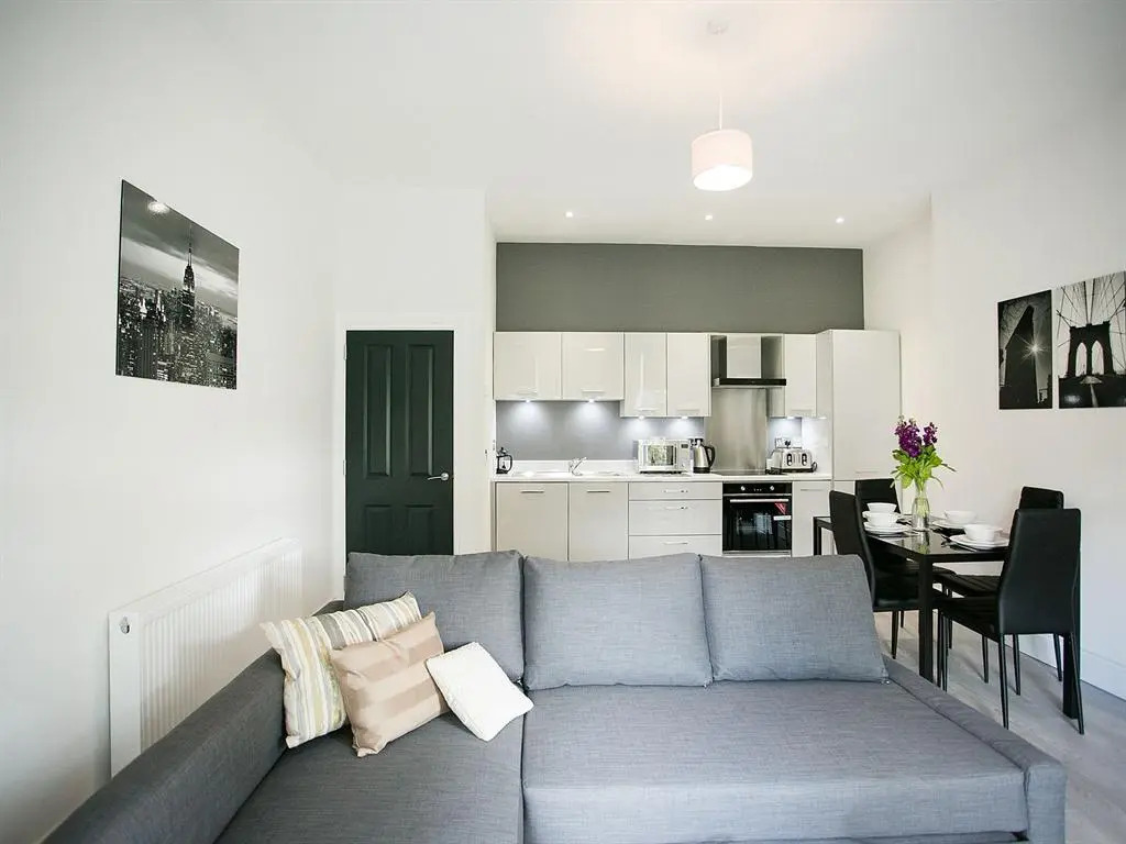 Coast & City Apartments