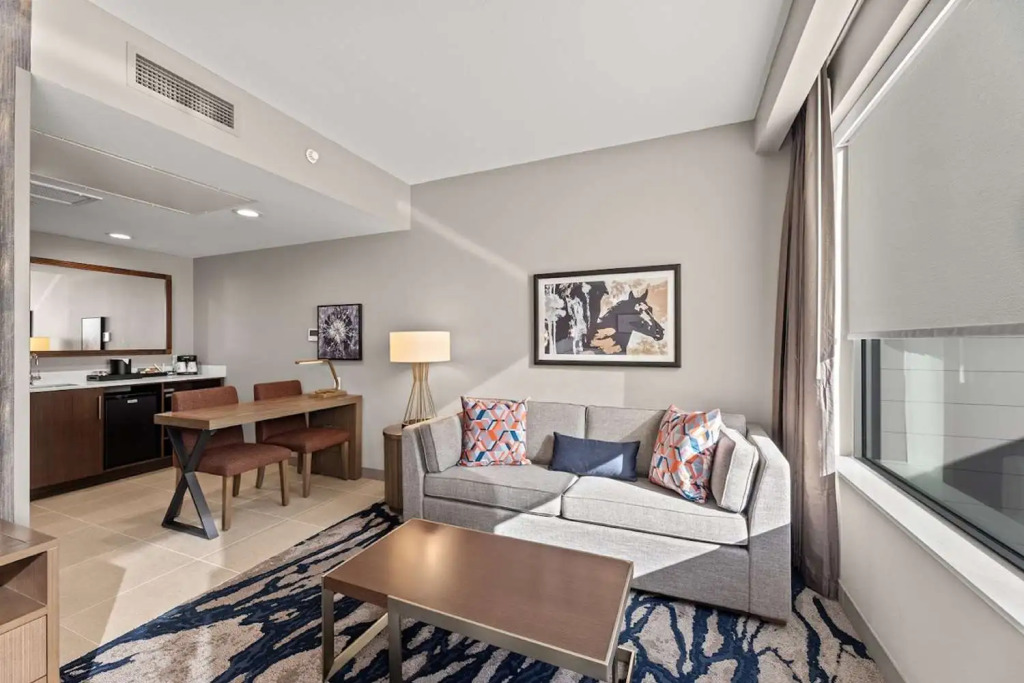 Embassy Suites By Hilton Irving Las Colinas