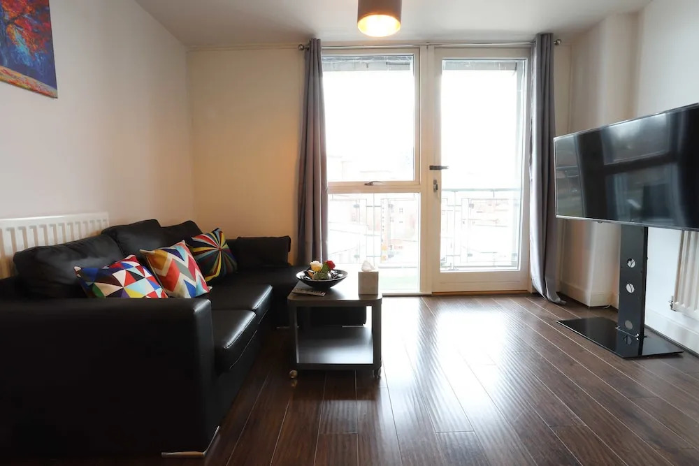 Fiveways City View Apartment