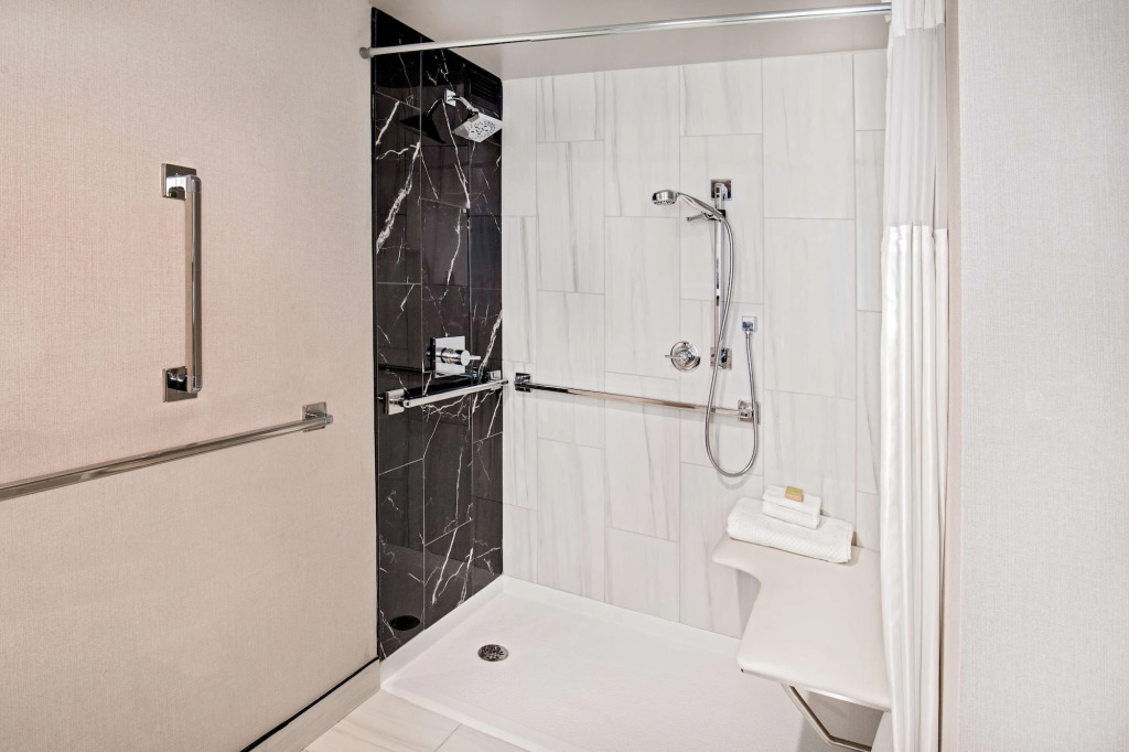 DoubleTree by Hilton Washington DC North/Gaithersburg